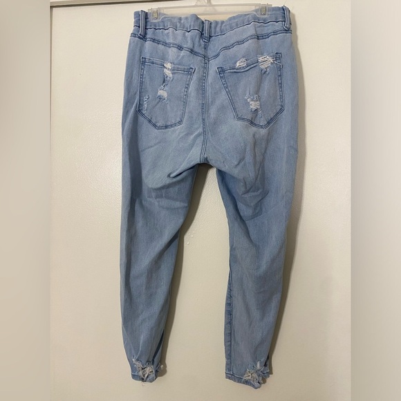 Rue+ Womens 14 High Rise Ripped Skinny Jean with Button Detail - Picture 5 of 6